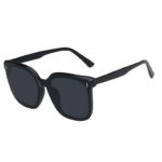 New Glasses Men And Women Black Frame Sunglasses - Image 2