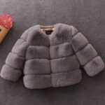 Children's fur coat - Image 2