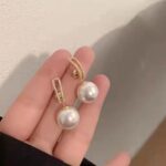 Multiple Ways To Wear Pearl Earrings Eardrops Women's Exquisite